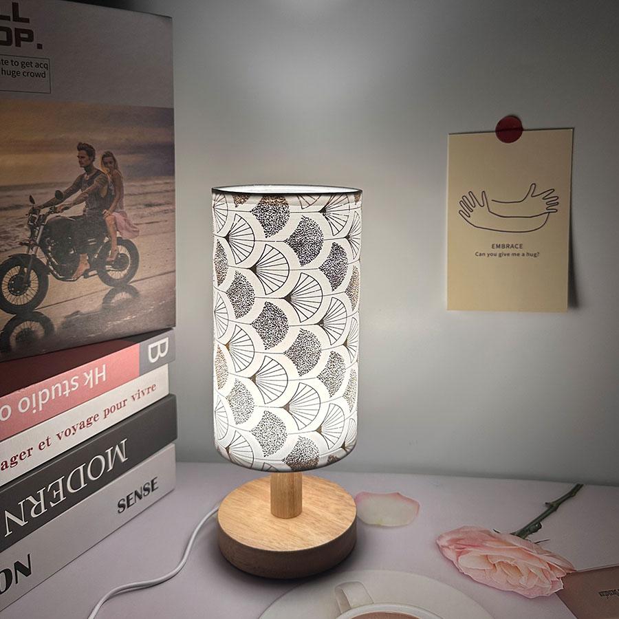 Brief Eye Protection Lamp Sitting Room Study Decoration Creative Three-color Dimming Bedside Lamp Tricolor&Gold золотий
Brief Eye Protection Lamp Sitting Room Study Decoration Creative Three-color Dimming Bedside Lamp Tricolor&Gold золотий