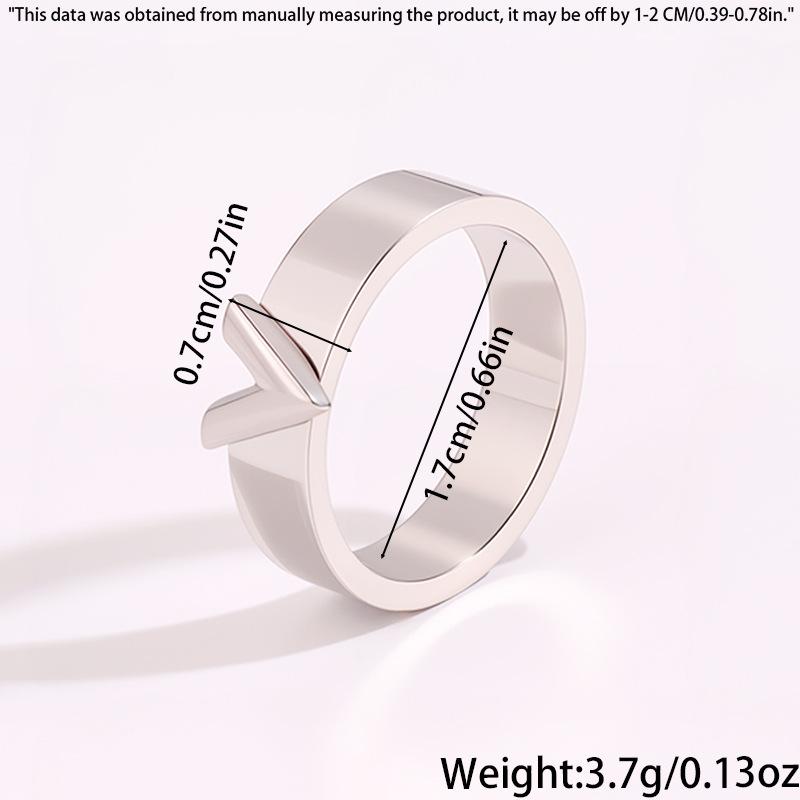 V-shaped Titanium Steel Women s Ring - Niche Design, Fade-Resistant, High-End European and American Fashion, Perfect as Couple Rings.
V-shaped Titanium Steel Women s Ring - Niche Design, Fade-Resistant, High-End European and American Fashion, Perfect as Couple Rings.