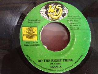 7inch Record SIZZLA - Do The Right Thing NONE WWS Records 1999 Japan Reggae, Ska & Dub Used
7inch Record SIZZLA - Do The Right Thing NONE WWS Records 1999 Japan Reggae, Ska & Dub Used