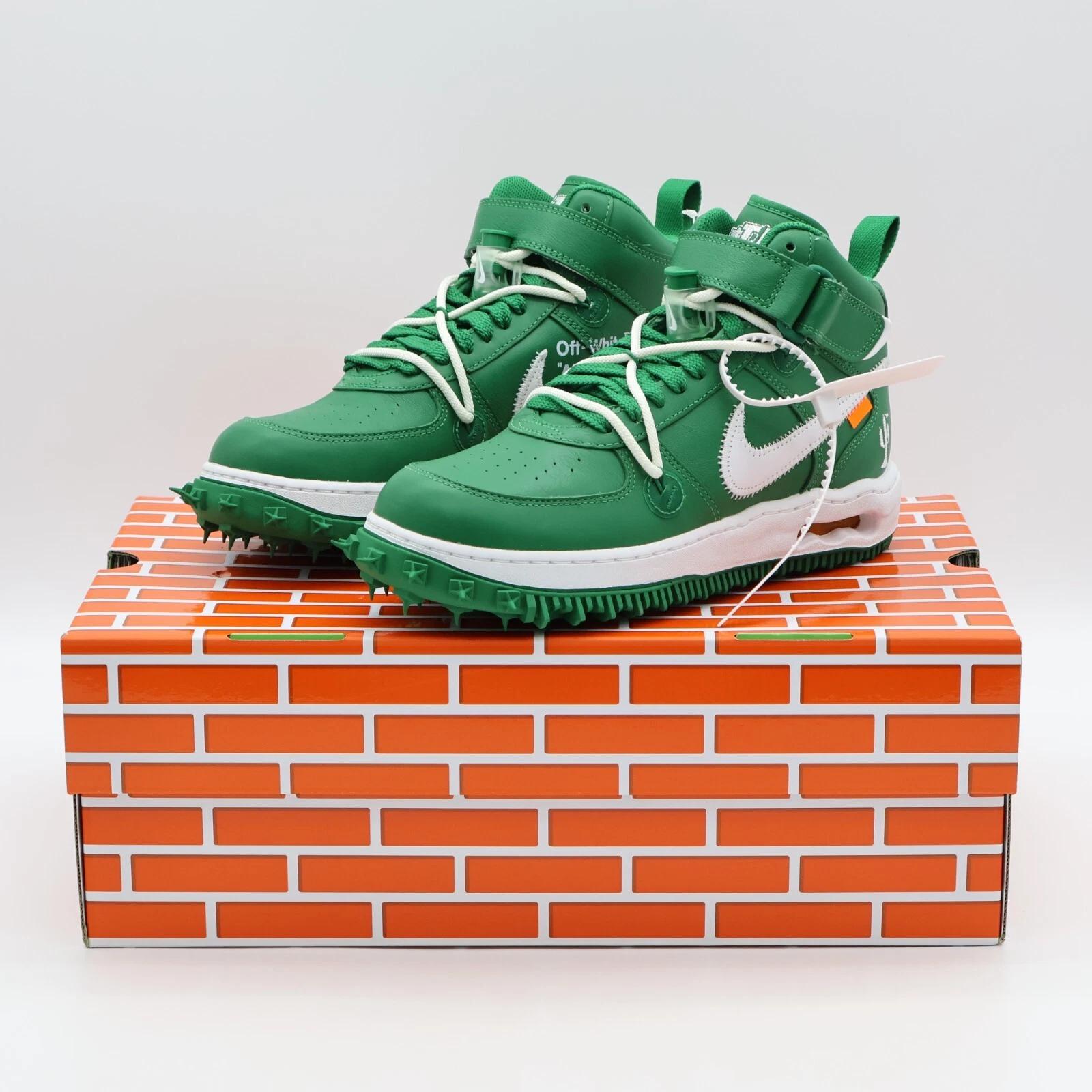 DR0500-300 Молочно-білий Nike Air Force 1 Mid SP LTHR Сосново-зелений Білий (Чоловічі) US 10
DR0500-300 Молочно-білий Nike Air Force 1 Mid SP LTHR Сосново-зелений Білий (Чоловічі) US 10