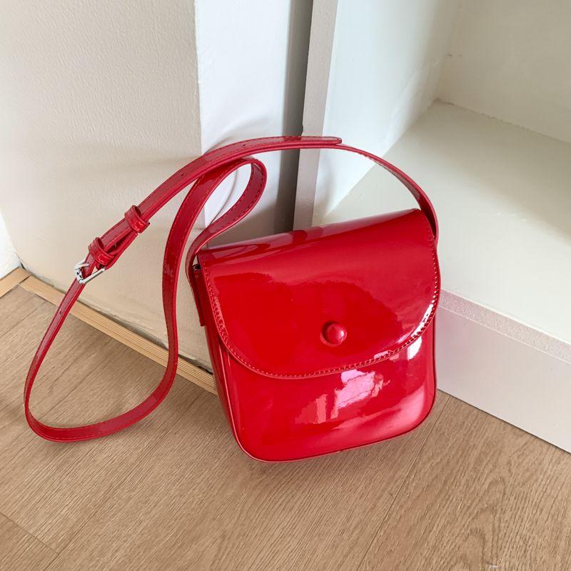 Red Super Popular Small Saddle Bag Women Summer 2025 New Light Luxury Niche High Sense Shoulder Wedding Bag Women Bride Red
Red Super Popular Small Saddle Bag Women Summer 2025 New Light Luxury Niche High Sense Shoulder Wedding Bag Women Bride Red