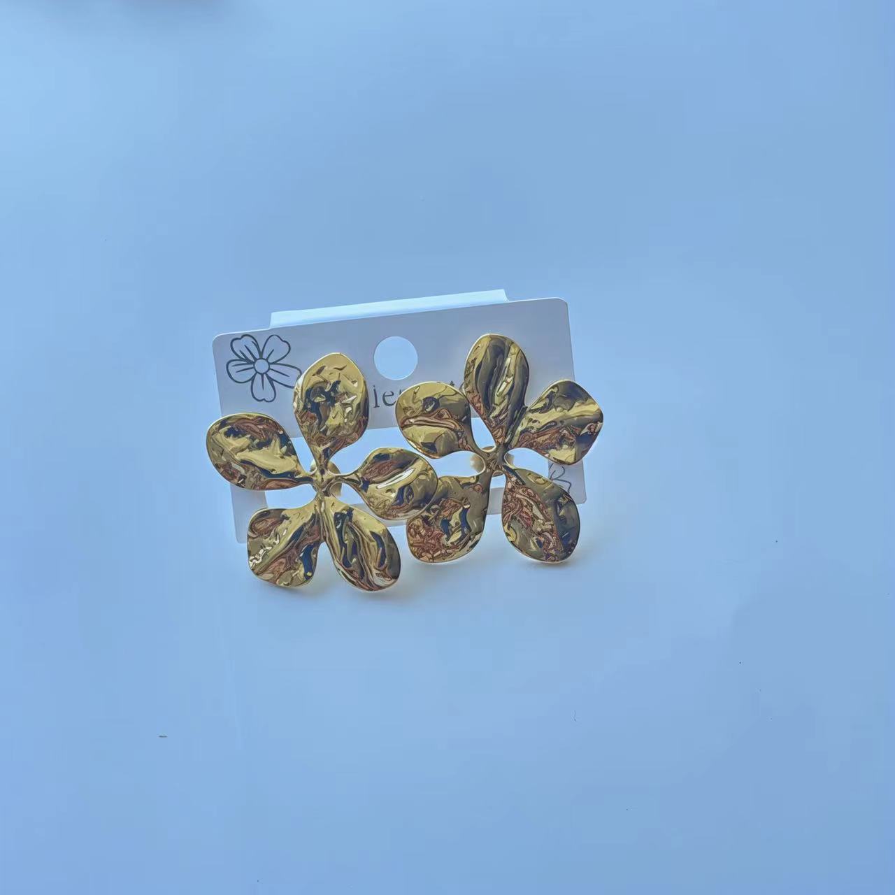 Multiple Styles Fashionable Trendy Exquisite Irregular-shaped Stud Earrings Versatile Jewelry Accessory For Women
Multiple Styles Fashionable Trendy Exquisite Irregular-shaped Stud Earrings Versatile Jewelry Accessory For Women