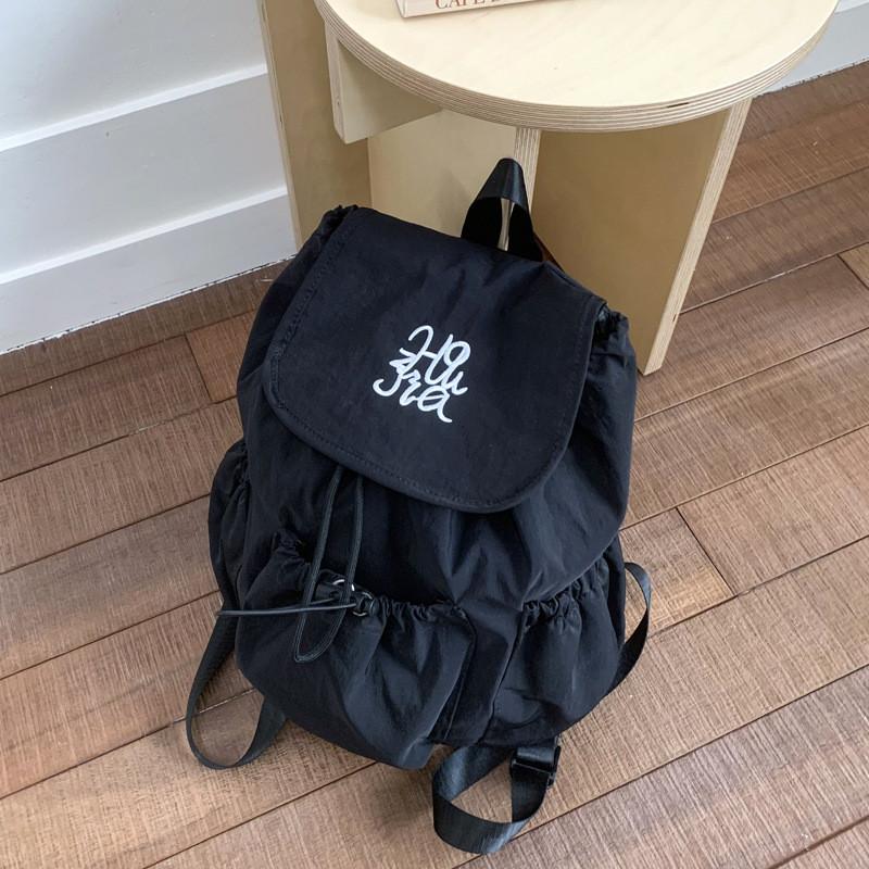 Nylon Casual Backpack With Large Capacity And Letter Design For Daily Use чорний
Nylon Casual Backpack With Large Capacity And Letter Design For Daily Use чорний