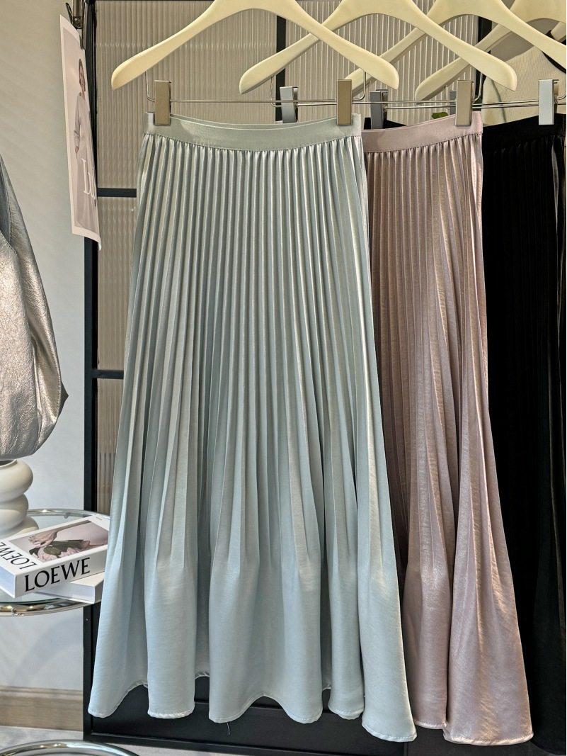2026 Early Spring A-Line Pleated Skirt: Gentle, Versatile Design for Women s Mid-Length Fashion. One Size синий
2026 Early Spring A-Line Pleated Skirt: Gentle, Versatile Design for Women s Mid-Length Fashion. One Size синий