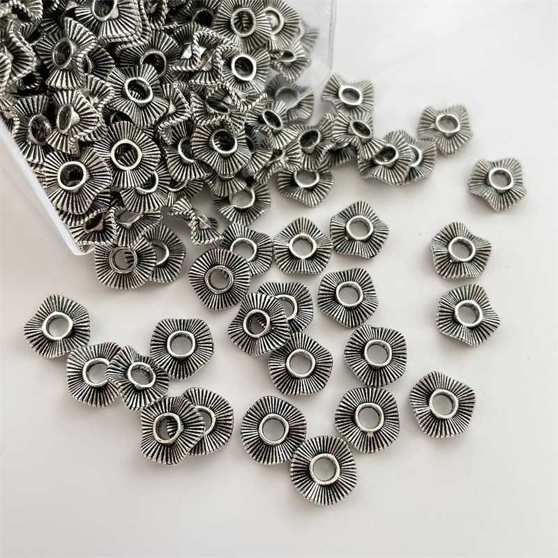 20/30/50Pcs Baroque Wave Beads Flat Round Metal Spacer Beads Gold Plated 6 8 10mm Necklace Earring Bracelet Jewelry Accessories 6mm 20pcs
20/30/50Pcs Baroque Wave Beads Flat Round Metal Spacer Beads Gold Plated 6 8 10mm Necklace Earring Bracelet Jewelry Accessories 6mm 20pcs