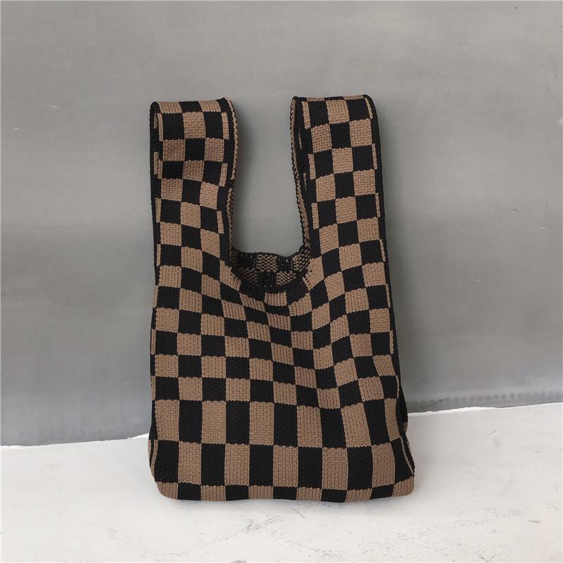 Designer Plaid Knitting Women Shoulder Bag Fashi Hollow Out Tote ladies Female Woven Shopper Purse Lady Crossbody Handbag Chic
Designer Plaid Knitting Women Shoulder Bag Fashi Hollow Out Tote ladies Female Woven Shopper Purse Lady Crossbody Handbag Chic