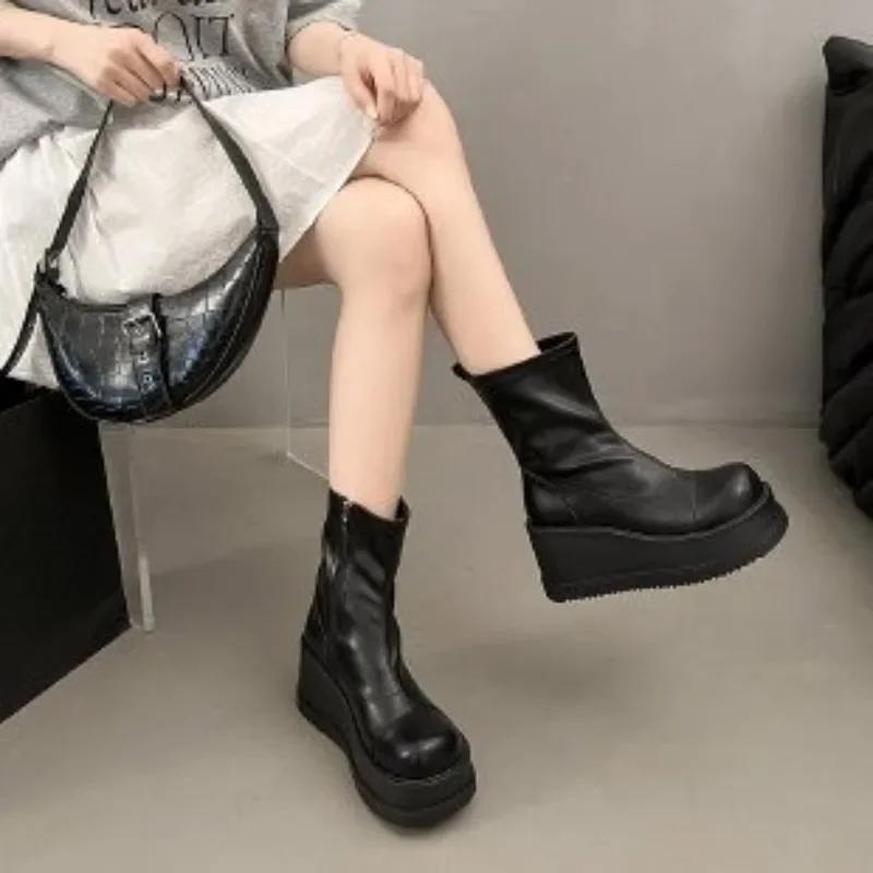 Модные ботфорты на маленькой платформе и танкетке, женские осенне-зимние новые эластичные облегающие ботфорты на очень высоком каблуке 35 чёрный
Модные ботфорты на маленькой платформе и танкетке, женские осенне-зимние новые эластичные облегающие ботфорты на очень высоком каблуке 35 чёрный