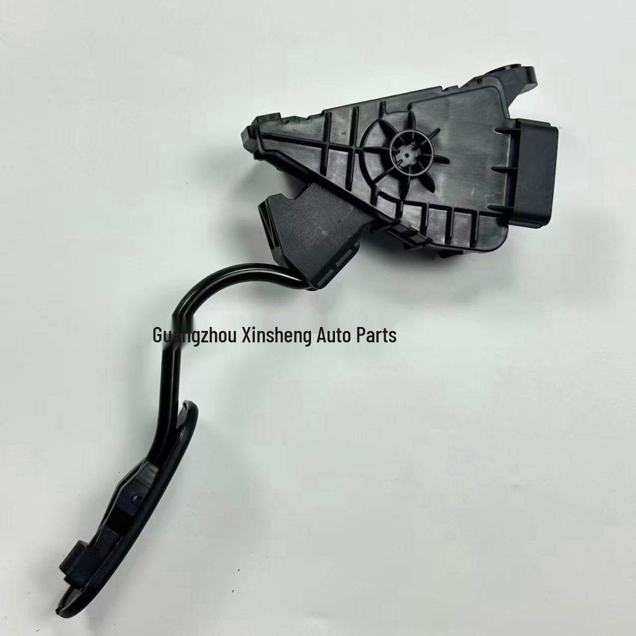78120-0K010 fits Hilux VIGO KUN25 accelerator pedal. Plastic
78120-0K010 fits Hilux VIGO KUN25 accelerator pedal. Plastic