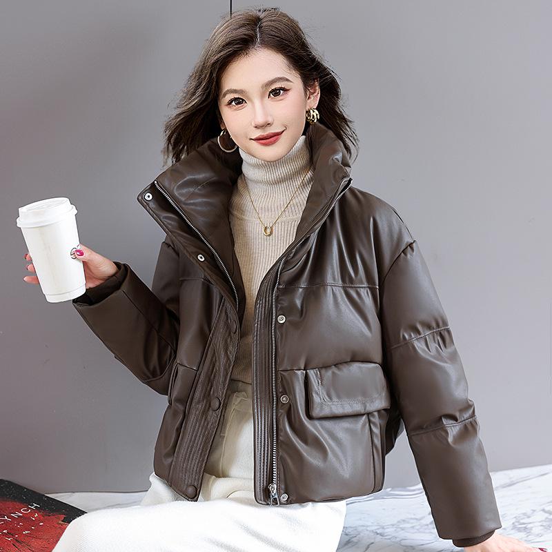Women s Petite 2024 PU Leather Down Jacket - Short, Wash-free, Stand-up Collar, Thickened Winter Coat with 90% White Duck Down Fill XL (135-150 kg) чёрный
Women s Petite 2024 PU Leather Down Jacket - Short, Wash-free, Stand-up Collar, Thickened Winter Coat with 90% White Duck Down Fill XL (135-150 kg) чёрный