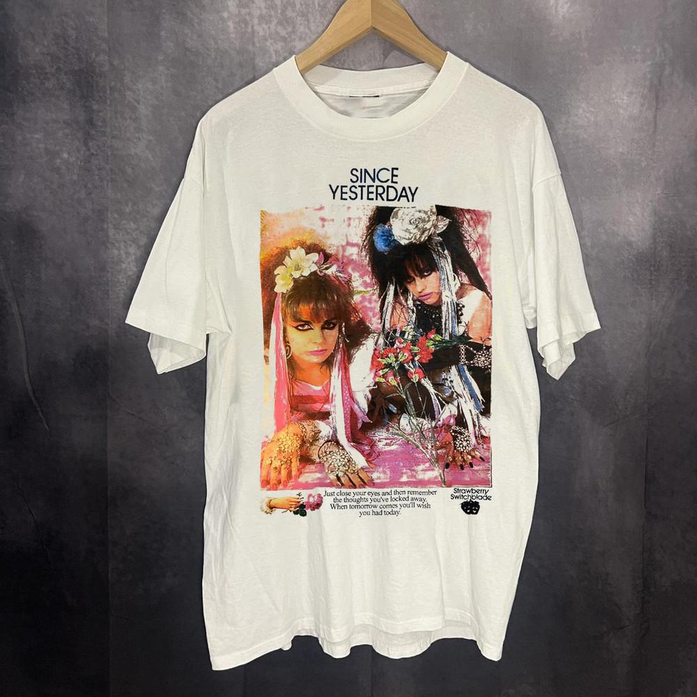 Strawberry Switchblade cotton Gift For Fan S to 5XL T-shirt Unisex T-Shirt S
Strawberry Switchblade cotton Gift For Fan S to 5XL T-shirt Unisex T-Shirt S
