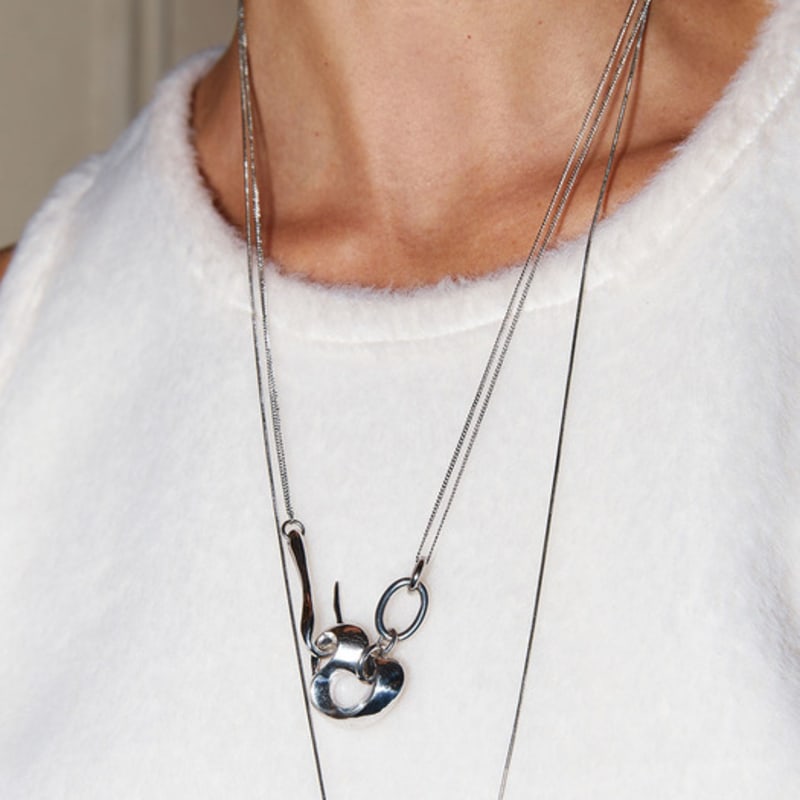 AHNI Up N_gold/silver silver
AHNI Up N_gold/silver silver