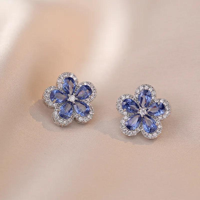 Exquisite Fashion Style Blue Crystal Zircon Flower S925 Silver Needle Earring Necklace Luxury Design Banquet Jewelry Set
Exquisite Fashion Style Blue Crystal Zircon Flower S925 Silver Needle Earring Necklace Luxury Design Banquet Jewelry Set