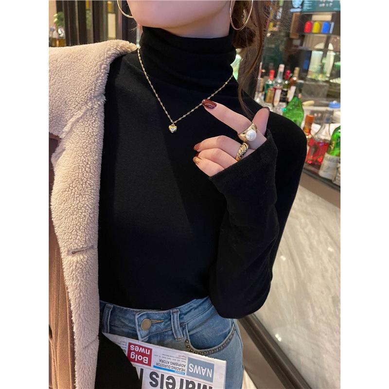 Женский приталенный топ темно-серого цвета с драпировкой на шее - Коллекция Осень/Зима 2024 Small
Женский приталенный топ темно-серого цвета с драпировкой на шее - Коллекция Осень/Зима 2024 Small