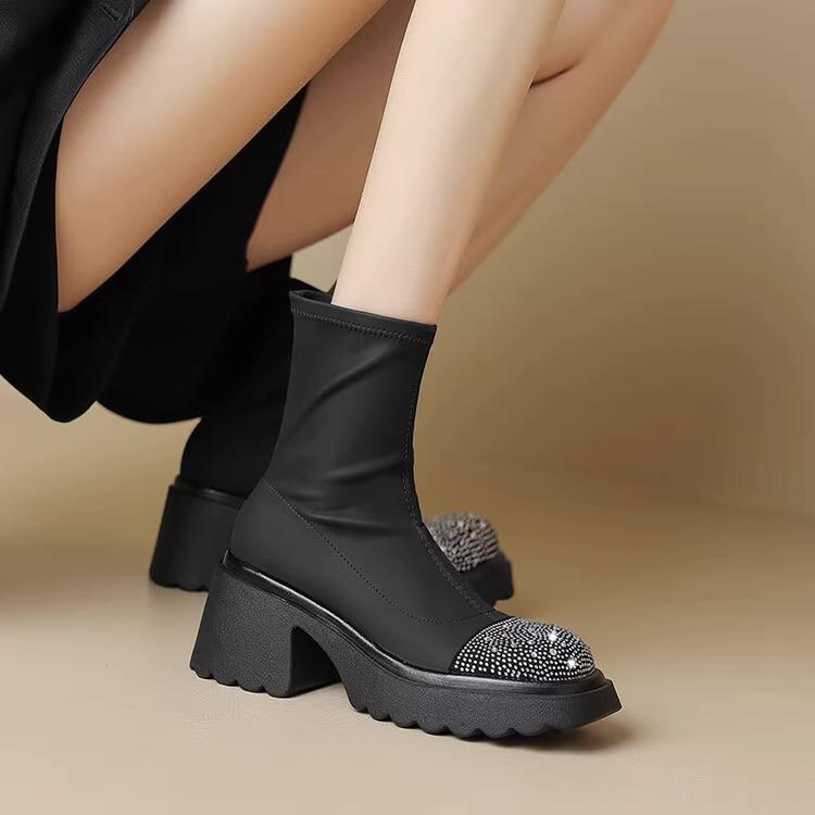 Зимние новые короткие ботинки женские ботинки 2025 флисовые ботинки Martin Muffin Thick Skinny Chelsea 35 чёрный
Зимние новые короткие ботинки женские ботинки 2025 флисовые ботинки Martin Muffin Thick Skinny Chelsea 35 чёрный