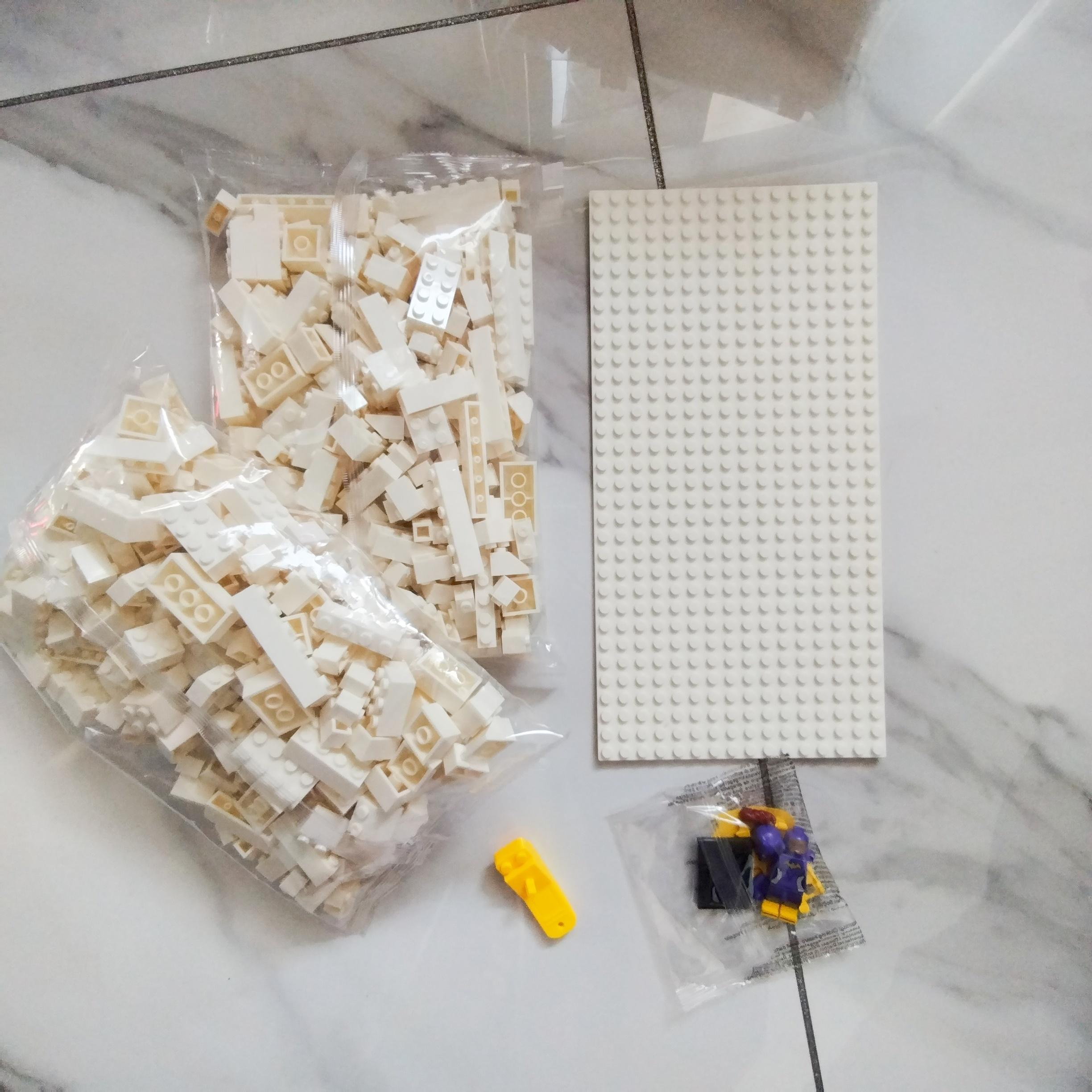 Compatible with Bulk Blocks 260g/bag*2 520g Children s Day gift Educational building Toys Gift baseboard 16*32points With base plate белый
Compatible with Bulk Blocks 260g/bag*2 520g Children s Day gift Educational building Toys Gift baseboard 16*32points With base plate белый