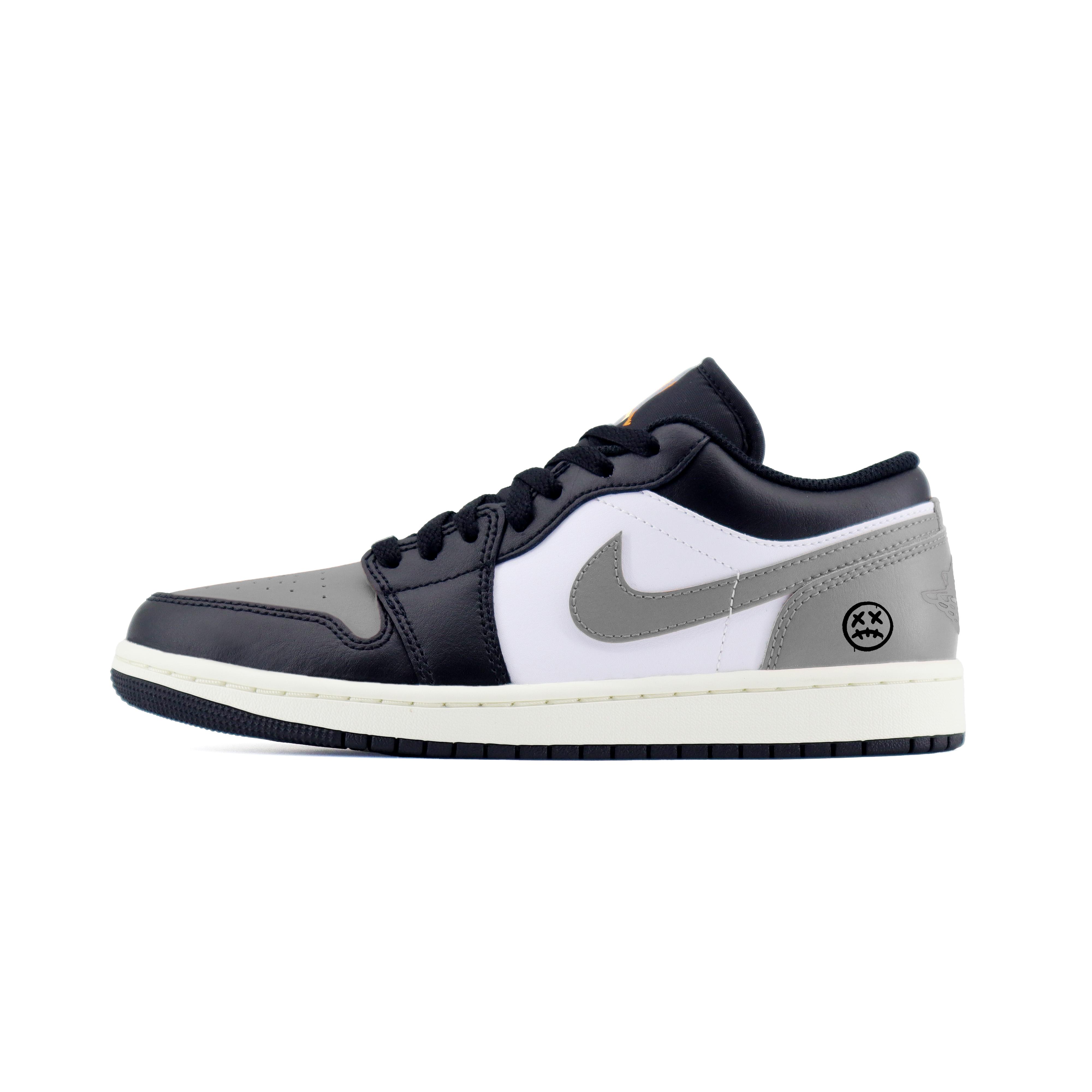 Jordan Air Jordan 1 Fashion Trend Abrasion Resistant Low top Vintage Basketball Shoes Unisex Black Gray 553558-081(Team1253-1) 37.5
Jordan Air Jordan 1 Fashion Trend Abrasion Resistant Low top Vintage Basketball Shoes Unisex Black Gray 553558-081(Team1253-1) 37.5