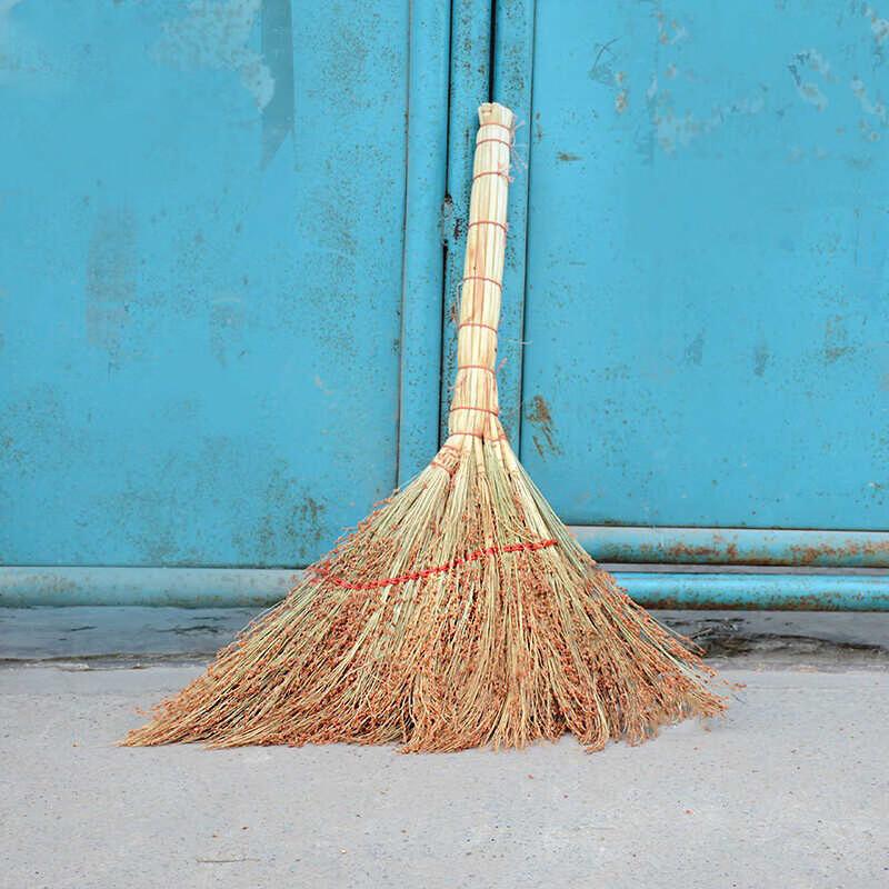 Large Outdoor Bamboo Broom
Large Outdoor Bamboo Broom