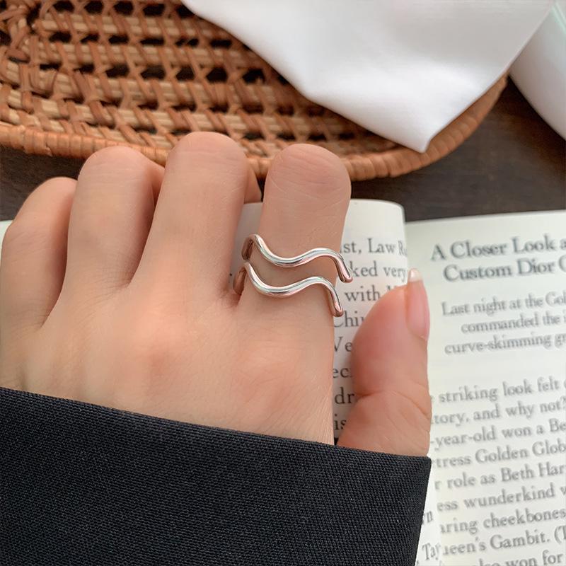 Double-Layer Wave Open Ring: 925 Sterling Silver, Hip-Hop Design for Men & Women, Non-Fading Adjustable Open
Double-Layer Wave Open Ring: 925 Sterling Silver, Hip-Hop Design for Men & Women, Non-Fading Adjustable Open