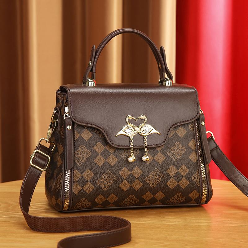 Новая сумка женская мода 2025 высокая ценность цветок женская портативная маленькая квадратная сумка на одно плечо кроссбоди