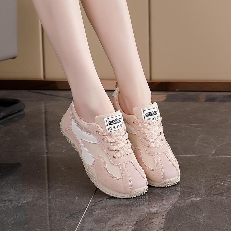 Soft-soled retro and lightweight Forrest Gump shoes women s fashion sports and leisure shoes versatile German training shoes women s white shoes K1508 40
Soft-soled retro and lightweight Forrest Gump shoes women s fashion sports and leisure shoes versatile German training shoes women s white shoes K1508 40