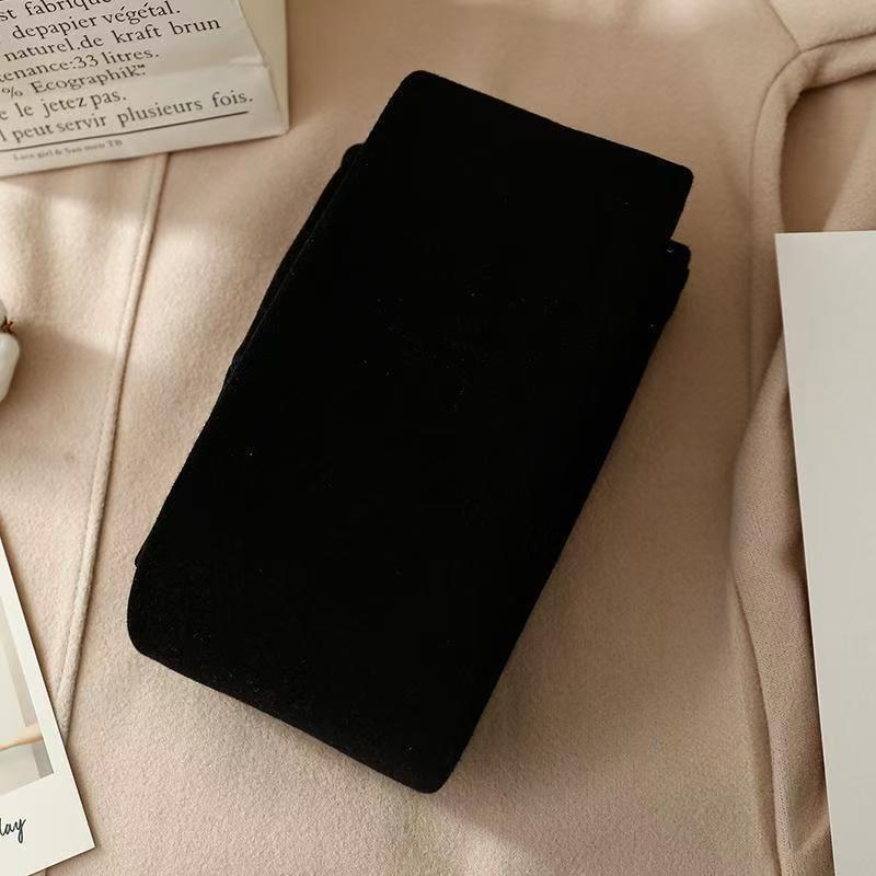 Женские термолеггинсы с высокой талией - Теплые, эластичные, облегающие, утолщенные обтягивающие брюки, идеально подходящие для зимы и занятий в холодную погоду 320g чёрный
Женские термолеггинсы с высокой талией - Теплые, эластичные, облегающие, утолщенные обтягивающие брюки, идеально подходящие для зимы и занятий в холодную погоду 320g чёрный