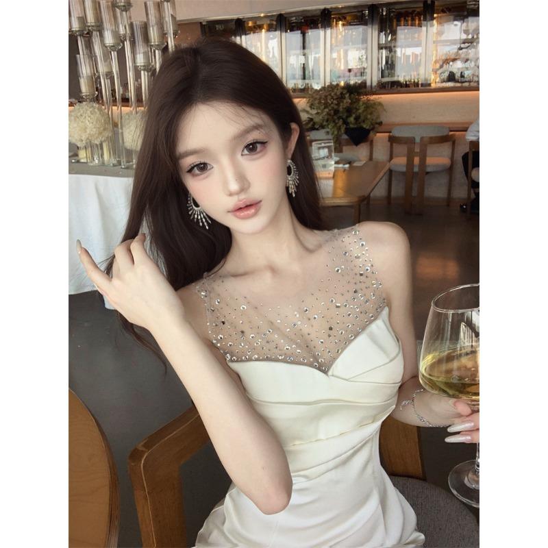 Design Celebrity Mesh Splicing Diamond Vest Dress Femininity Birthday Dress Dress Hip Dress S
Design Celebrity Mesh Splicing Diamond Vest Dress Femininity Birthday Dress Dress Hip Dress S