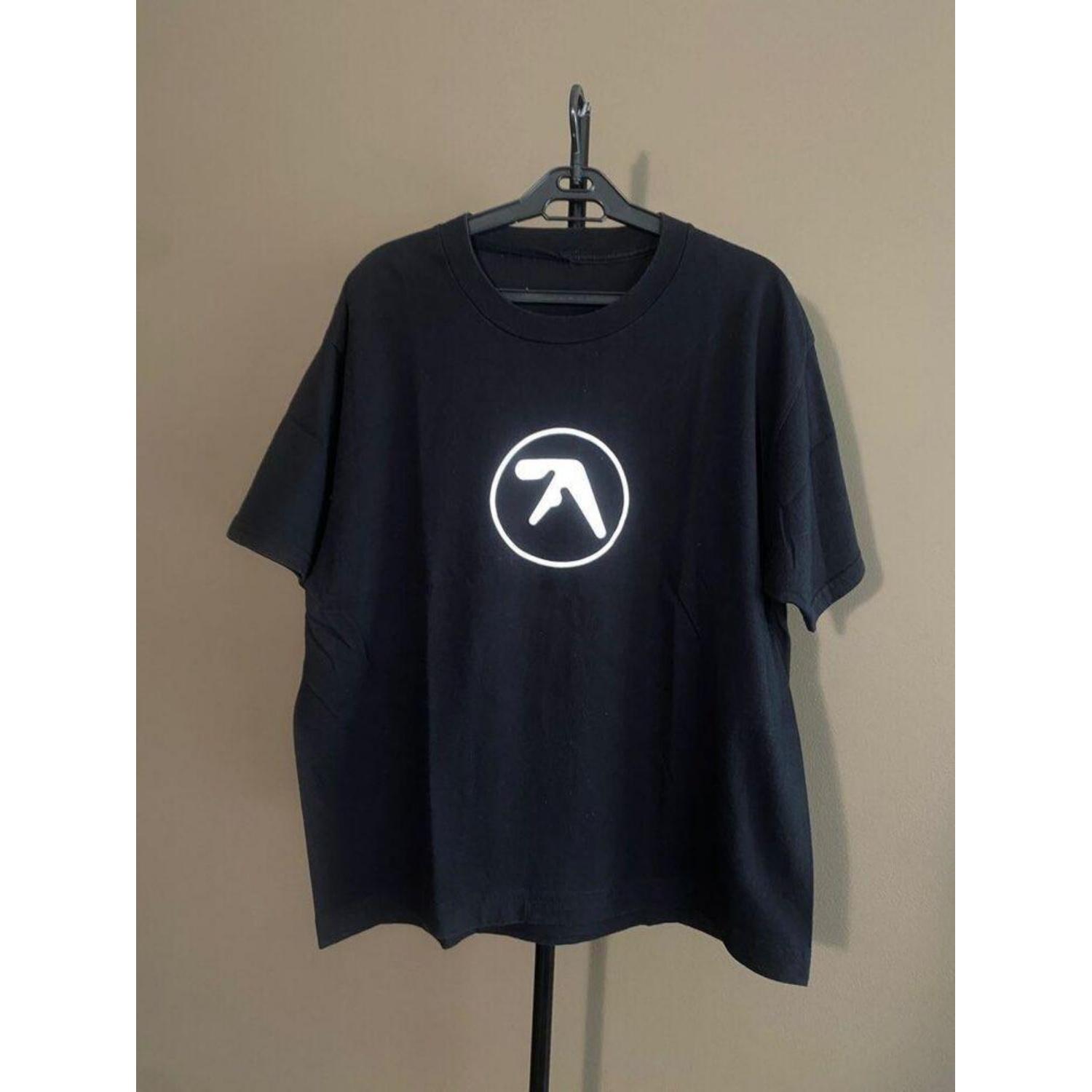 РАСПРОДАЖА Коробчатая рубашка Aphex Twin, Унисекс футболка, Перепечатанная футболка Унисекс футболка S чёрный
РАСПРОДАЖА Коробчатая рубашка Aphex Twin, Унисекс футболка, Перепечатанная футболка Унисекс футболка S чёрный