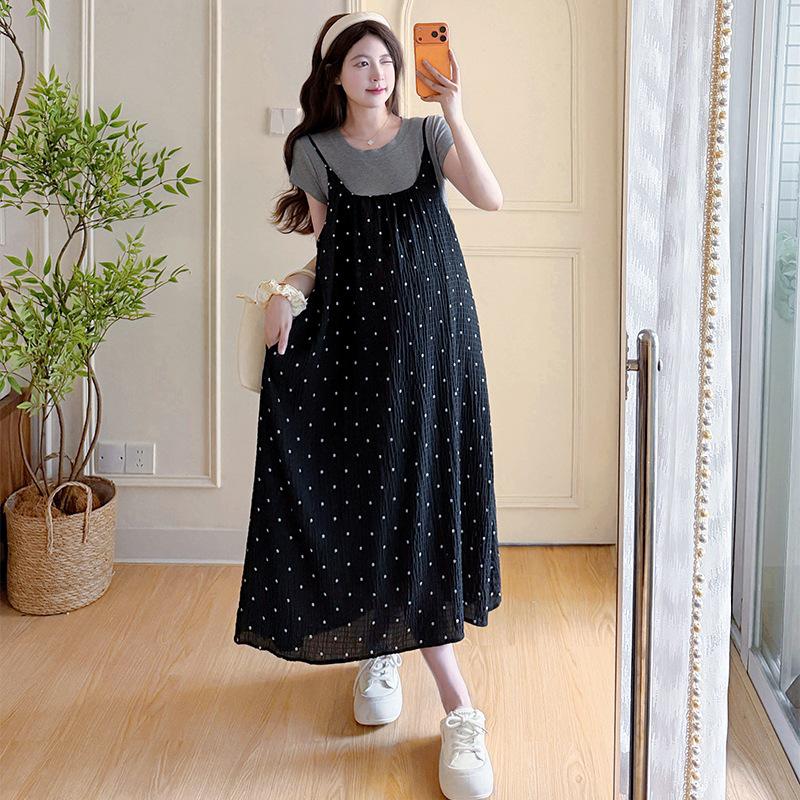2026 Maternity Outfit: Loose T-shirt & Polka Dot Strap Skirt Set for Casual or Outing Wear During Pregnancy. M
2026 Maternity Outfit: Loose T-shirt & Polka Dot Strap Skirt Set for Casual or Outing Wear During Pregnancy. M