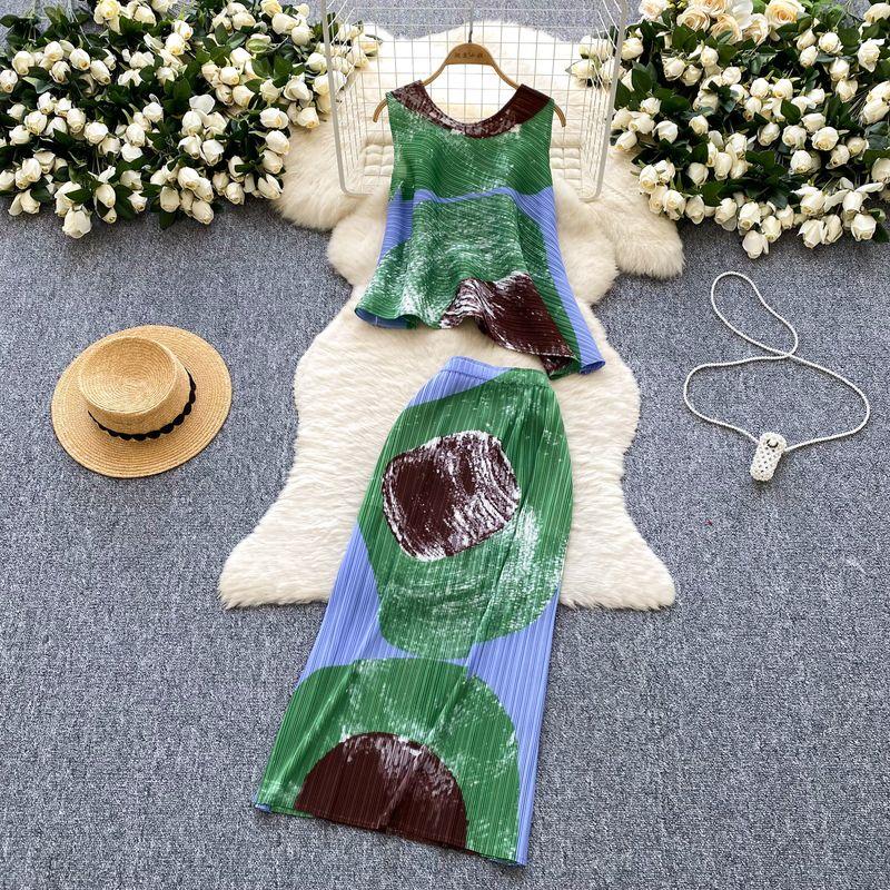 Western Style Pleated Print Sleeveless Top + High Waist A Word Long Skirt Royal Sister Temperament Light Luxury Set Women Summer Green One size
Western Style Pleated Print Sleeveless Top + High Waist A Word Long Skirt Royal Sister Temperament Light Luxury Set Women Summer Green One size