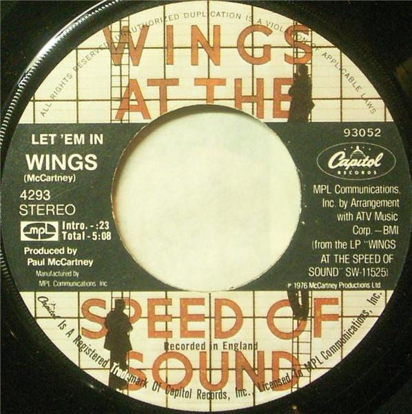 7inch Record WINGS Let Em In 4293 Capitol Records 1976 US Rock Used
7inch Record WINGS Let Em In 4293 Capitol Records 1976 US Rock Used