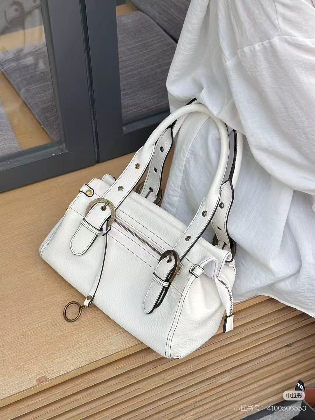 Luxury Brand Crossbody Bags for Women Fashion Design Underarm 2025 Woman Shoulder Bag Female Handbag and Purses Solid Color білий
Luxury Brand Crossbody Bags for Women Fashion Design Underarm 2025 Woman Shoulder Bag Female Handbag and Purses Solid Color білий