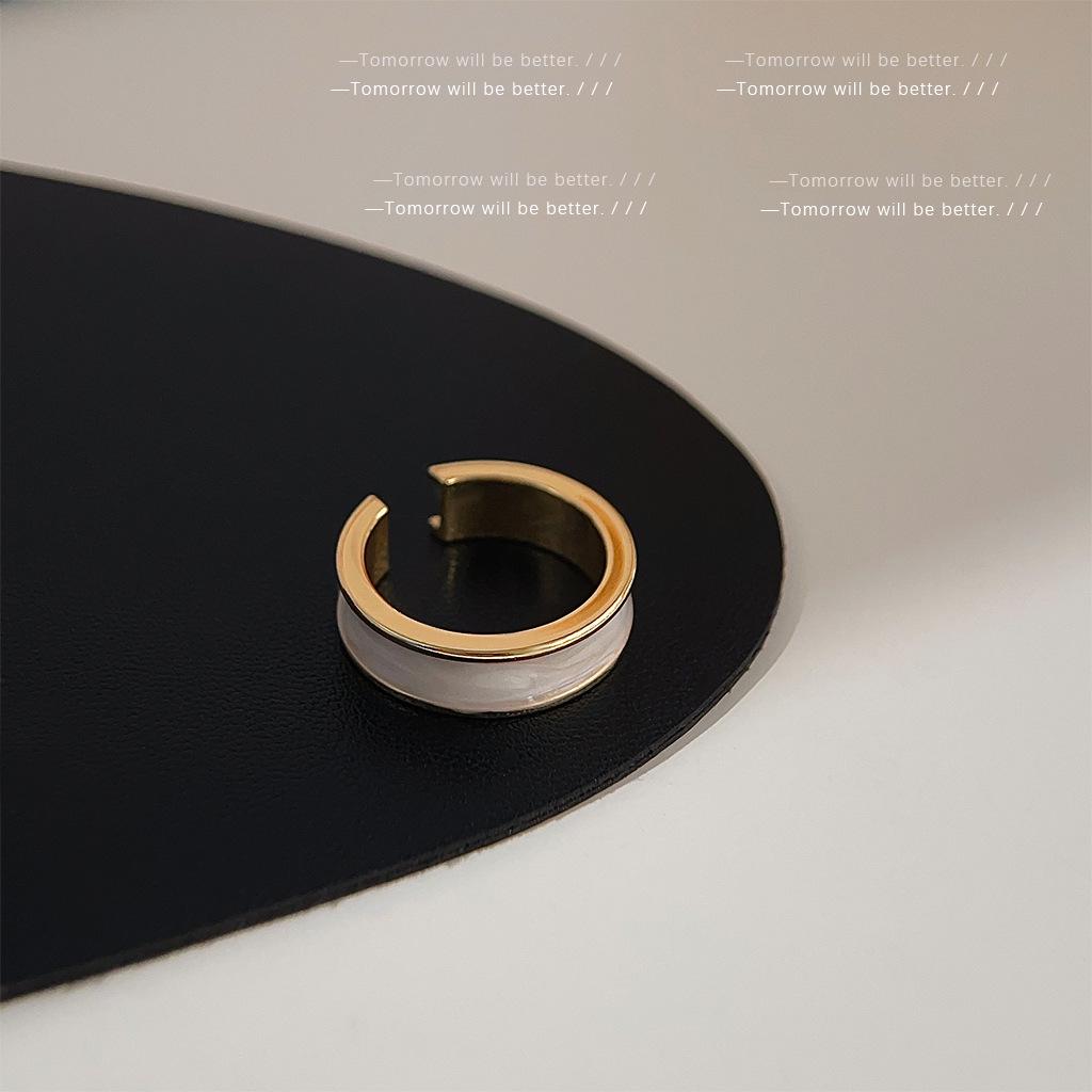 Ретро Кольоровий Блок Регульоване Кільце-крапля для Масла - Трендове Нішеве Кільце на Палець Відкритого Дизайну
Ретро Кольоровий Блок Регульоване Кільце-крапля для Масла - Трендове Нішеве Кільце на Палець Відкритого Дизайну