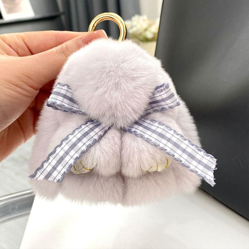 Furry Rabbit Fur Keychain Lattice Bow Plush Dolls Pendant Cute Bunny Stuffed Keyring Girl/Boy світло-сірого кольору
Furry Rabbit Fur Keychain Lattice Bow Plush Dolls Pendant Cute Bunny Stuffed Keyring Girl/Boy світло-сірого кольору
