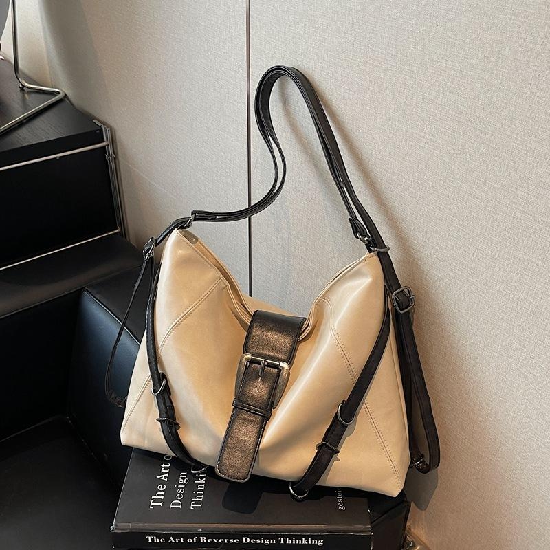 Retro large-capacity bag women s new fashion commuter backpack multi-purpose shoulder bag
Retro large-capacity bag women s new fashion commuter backpack multi-purpose shoulder bag