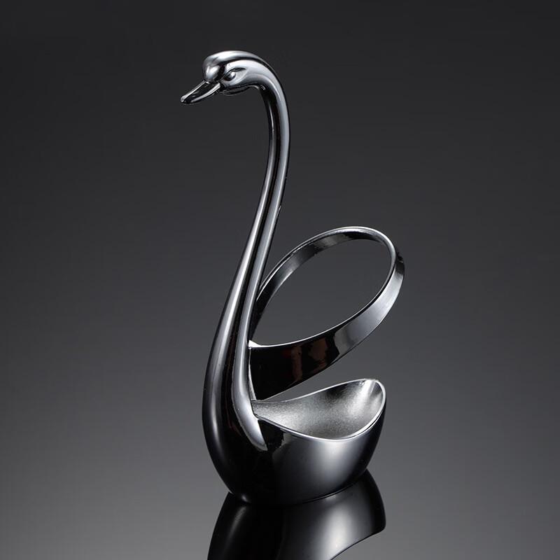 Swan Decorative Fruit Pick Holder Set
Swan Decorative Fruit Pick Holder Set