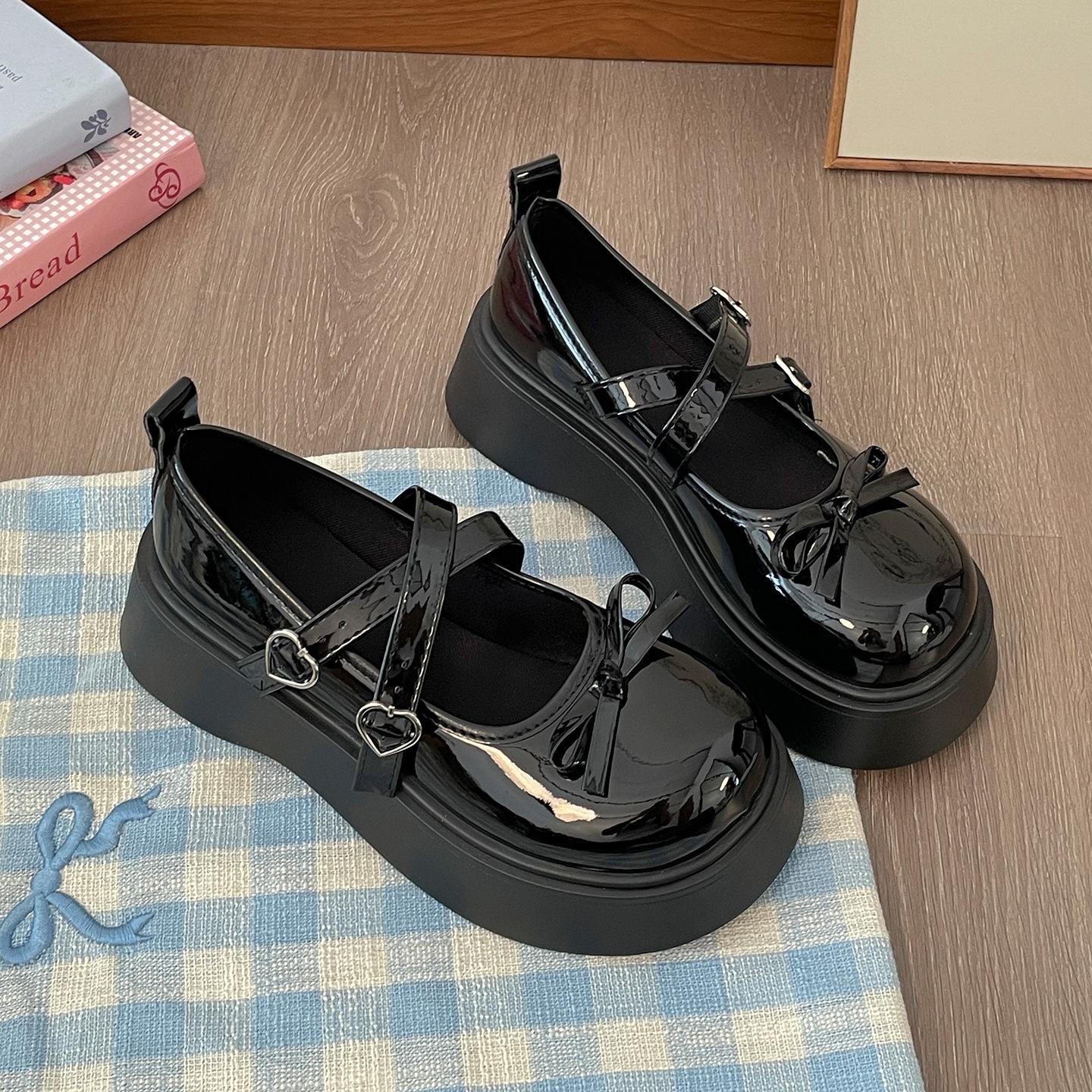 Black French round head shallow mouth platform single shoes women s summer 2025 new model with skirt soft sole to increase height Mary Jane shoes 40 чорний
Black French round head shallow mouth platform single shoes women s summer 2025 new model with skirt soft sole to increase height Mary Jane shoes 40 чорний