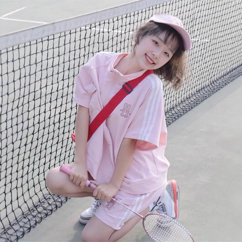 Women s Japanese College Style Two-Piece Set: Zipper Short Sleeve Top & Wide-Leg Shorts XXL
Women s Japanese College Style Two-Piece Set: Zipper Short Sleeve Top & Wide-Leg Shorts XXL