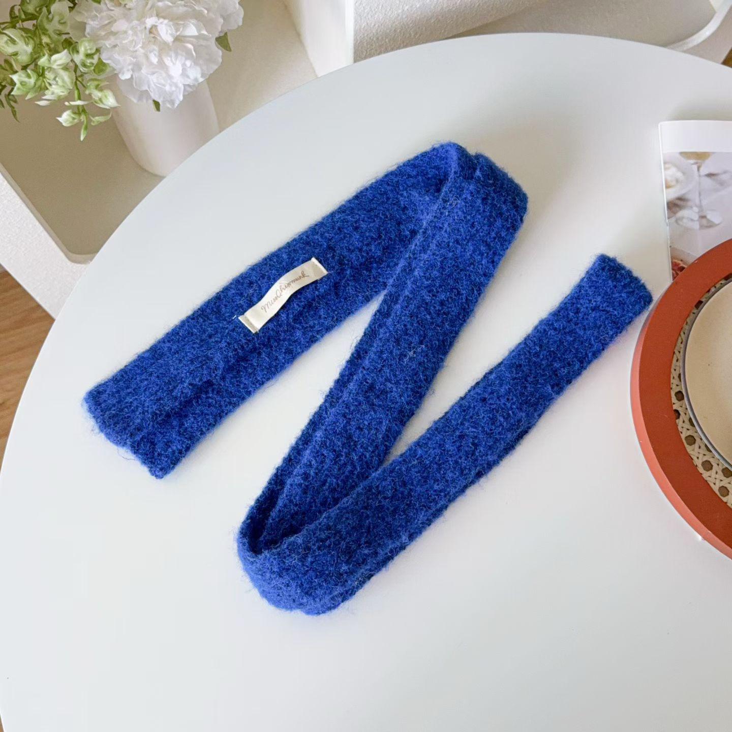 Трикотажный шарф в стиле Y2K с цветными блоками: Пикантный стиль для осени/зимы
Трикотажный шарф в стиле Y2K с цветными блоками: Пикантный стиль для осени/зимы