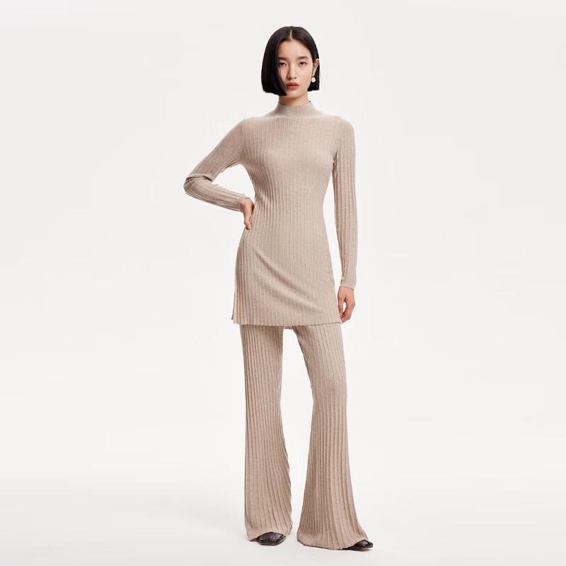 VEROMODA Women s Shimmer Ribbed Semi-High Collar Knit Sweater L
VEROMODA Women s Shimmer Ribbed Semi-High Collar Knit Sweater L