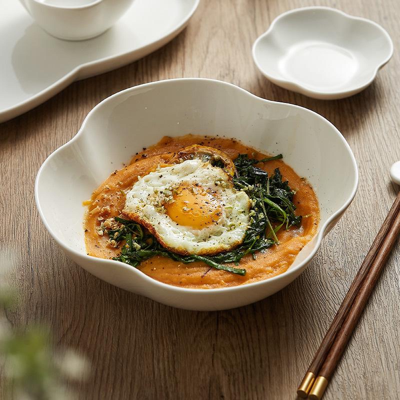 Однотонная нестандартная керамическая миска, суповая тарелка, кухонная посуда, миски для спагетти, домашняя кулинария, специальная посуда, 2025 г. Новинка
Однотонная нестандартная керамическая миска, суповая тарелка, кухонная посуда, миски для спагетти, домашняя кулинария, специальная посуда, 2025 г. Новинка