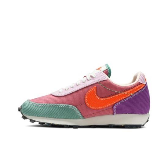 Nike Wmns Daybreak Corduroy - Desert Berry DA1471-683 EU 36 ягодный/пустынный
Nike Wmns Daybreak Corduroy - Desert Berry DA1471-683 EU 36 ягодный/пустынный