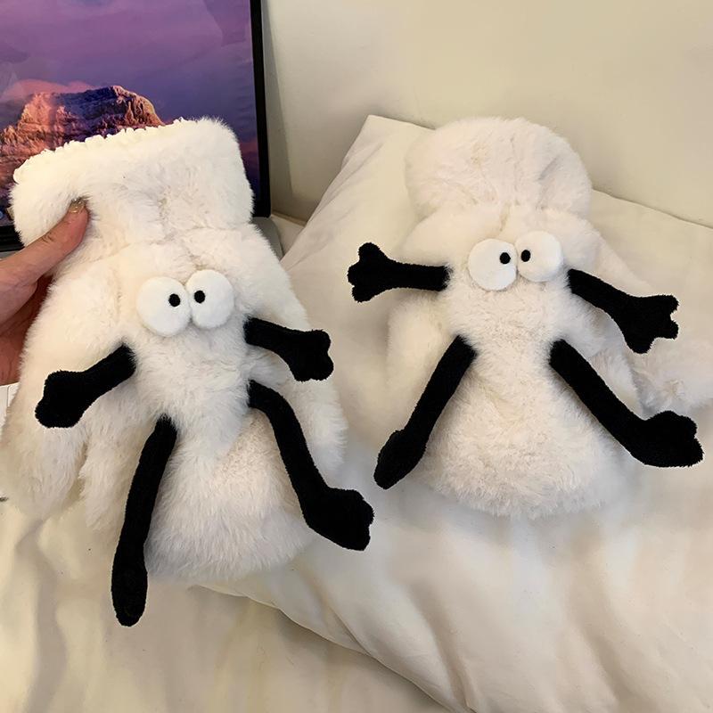 Студенческие забавные черные брикеты перчатки термоперчатки женские зимние плюшевые утолщенные плюшевые для верховой езды
Студенческие забавные черные брикеты перчатки термоперчатки женские зимние плюшевые утолщенные плюшевые для верховой езды