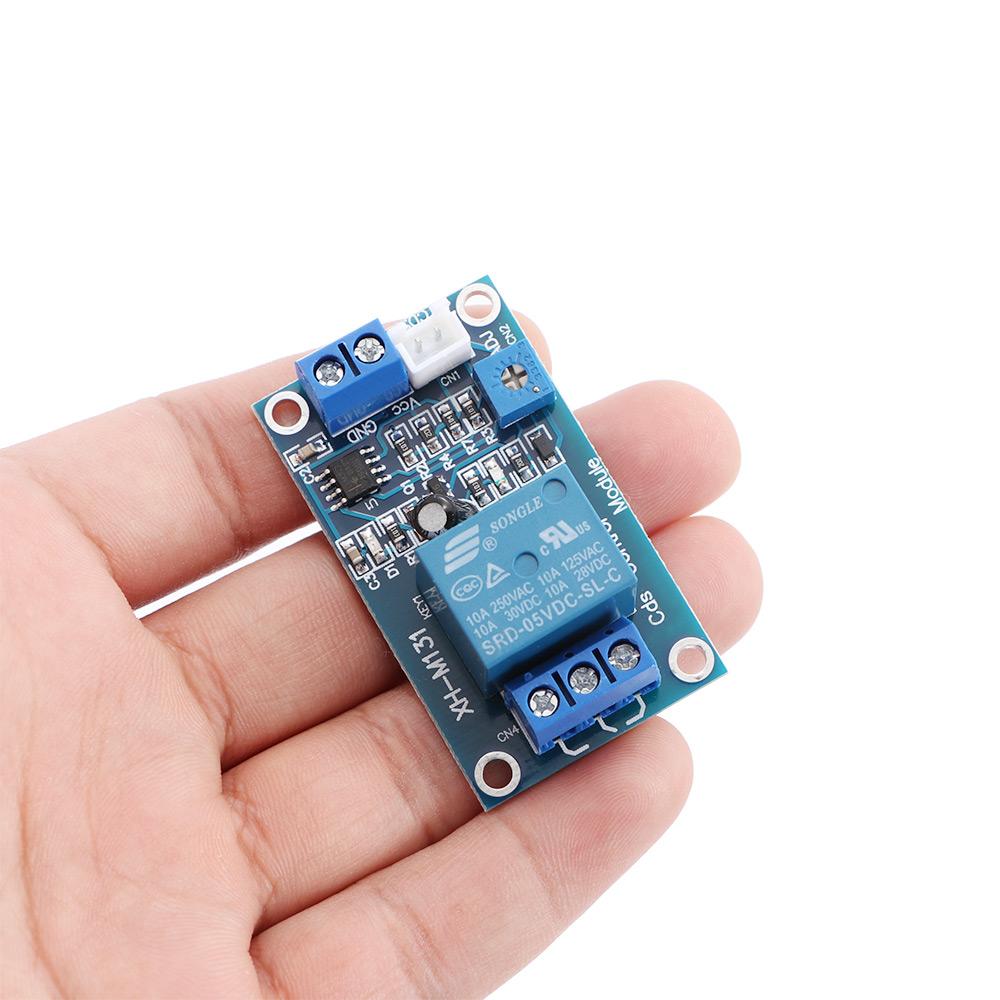Automatic control Photoresistor Photosensitive Detection Switch XH-M131 Relay module modules 12V
Automatic control Photoresistor Photosensitive Detection Switch XH-M131 Relay module modules 12V