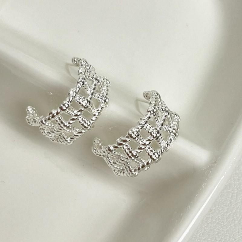 PANJBJ 925 Sterling silver Texture Hollow Out Earrings for Women Line Design Fashion Minimalism Ins Jewelry Gift Dropshipping
PANJBJ 925 Sterling silver Texture Hollow Out Earrings for Women Line Design Fashion Minimalism Ins Jewelry Gift Dropshipping