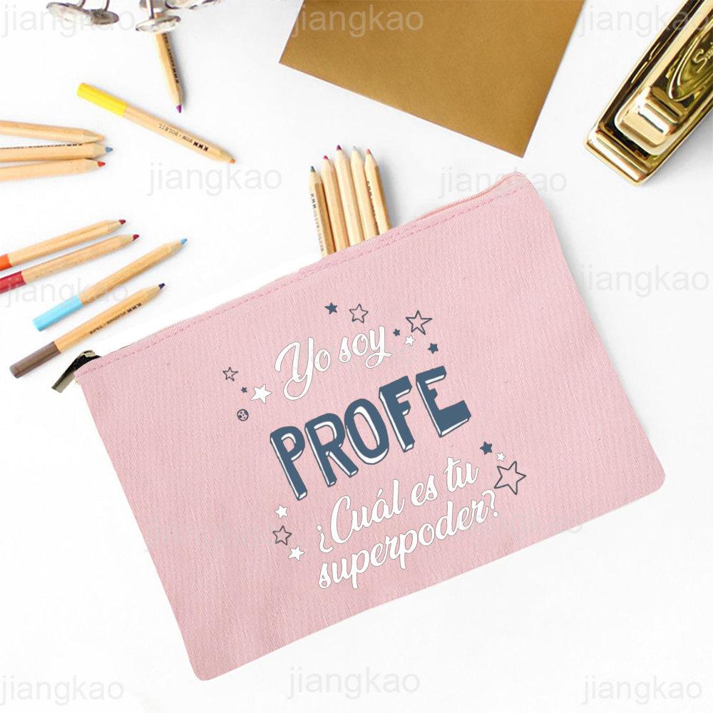 Best Teacher In The Word Spanish Print Pencil Bag School Stationery Supplies Storage Bags Travel Makeup Bag Toiletry Pouch Gifts
Best Teacher In The Word Spanish Print Pencil Bag School Stationery Supplies Storage Bags Travel Makeup Bag Toiletry Pouch Gifts