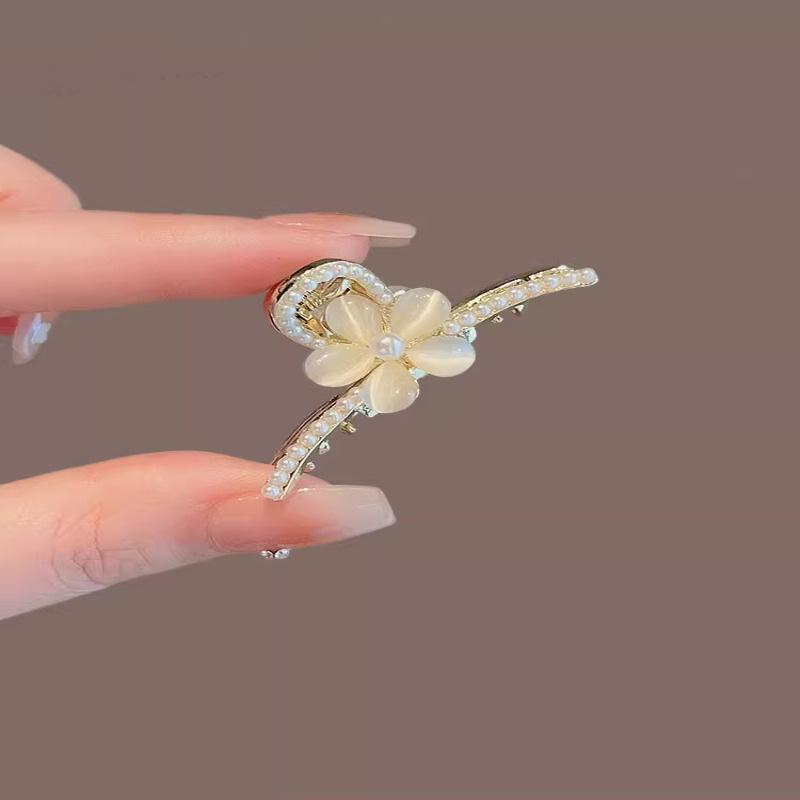 Exquisite Faux Cat s Eye Stone Flower Fringe Hair Clip - Small Half Updo Princess Accessory золотой
Exquisite Faux Cat s Eye Stone Flower Fringe Hair Clip - Small Half Updo Princess Accessory золотой