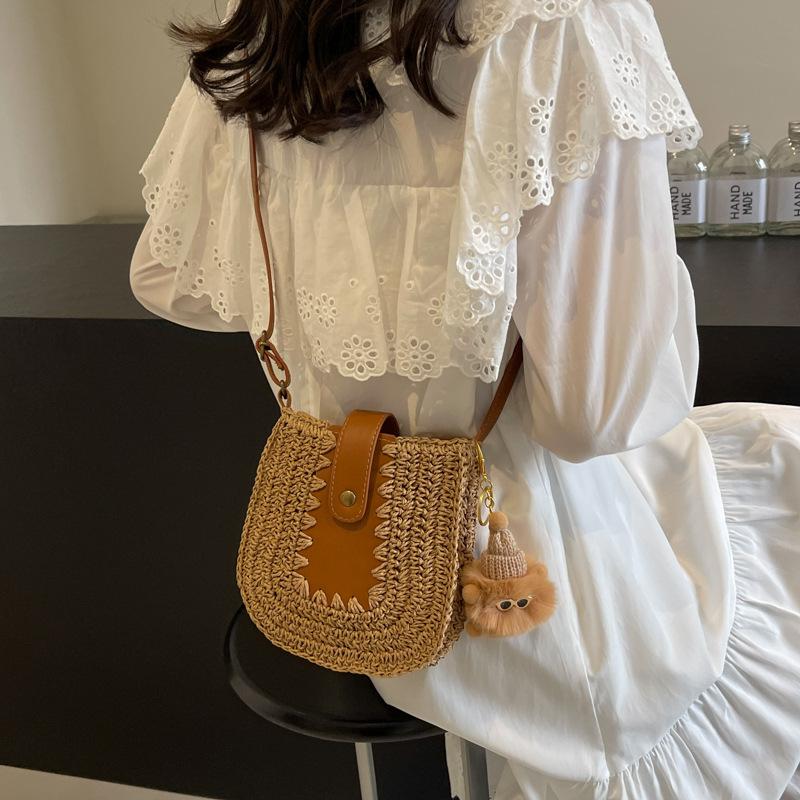 Spring and Summer Niche Single-shoulder Crossbody Bag Beach Vacation Bag бежевий
Spring and Summer Niche Single-shoulder Crossbody Bag Beach Vacation Bag бежевий