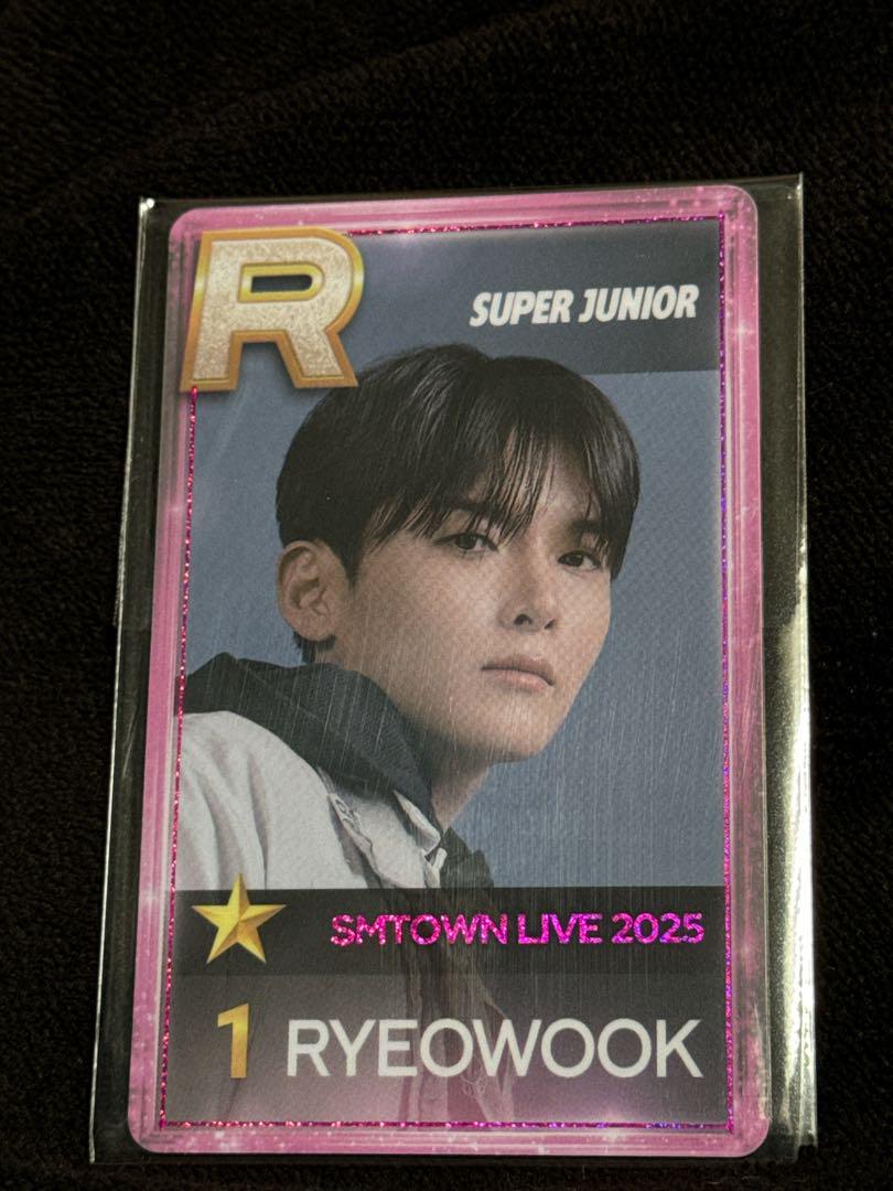Б/у SMTOWN LIVE 2025 SUPER JUNIOR RYEOWOOK SUPERSTAR официальная фотокарточка розовая версия. Ограниченное VIP-место РЕДКОЕ
Б/у SMTOWN LIVE 2025 SUPER JUNIOR RYEOWOOK SUPERSTAR официальная фотокарточка розовая версия. Ограниченное VIP-место РЕДКОЕ