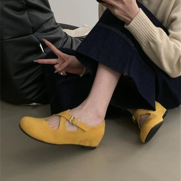 Simple and versatile suede cross-buckle inner height-increasing Mary Jane shoes women s shoes gentle commuting ballet shoes 40 абрикосовий
Simple and versatile suede cross-buckle inner height-increasing Mary Jane shoes women s shoes gentle commuting ballet shoes 40 абрикосовий