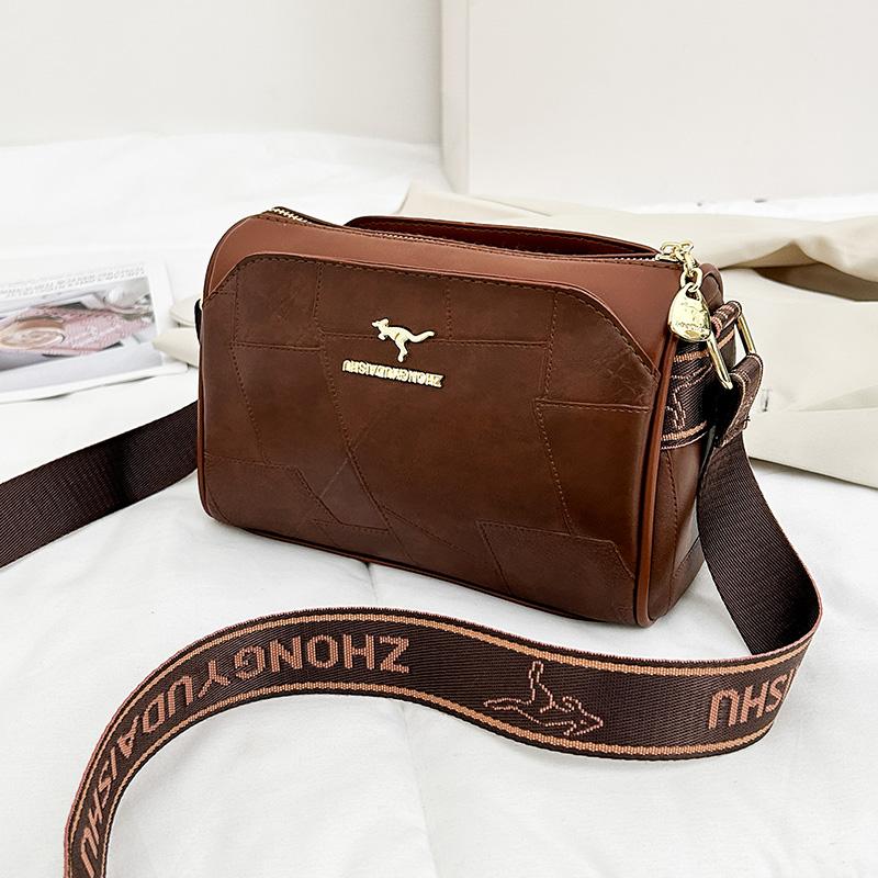 High Quality Solid Color Splicing Shoulder Bag Soft Leather Female Wallet Crossbody Bag For Women Messenger Bags Luxury Designer
High Quality Solid Color Splicing Shoulder Bag Soft Leather Female Wallet Crossbody Bag For Women Messenger Bags Luxury Designer